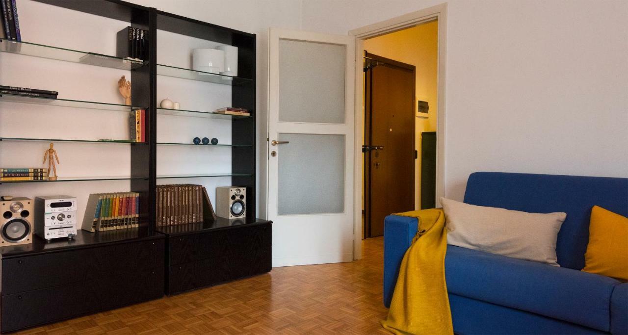 Joivy Welcoming 1Br Apt Next To Villa Olmo Como Exterior foto